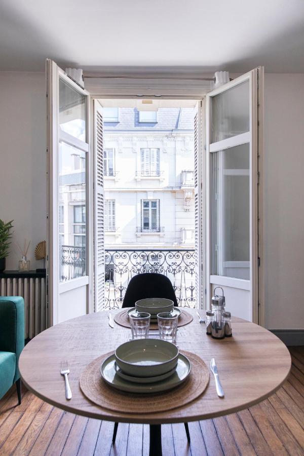 Appartement Avec Balcon A 250 M De La Gare, Hyper Centre Тур Экстерьер фото